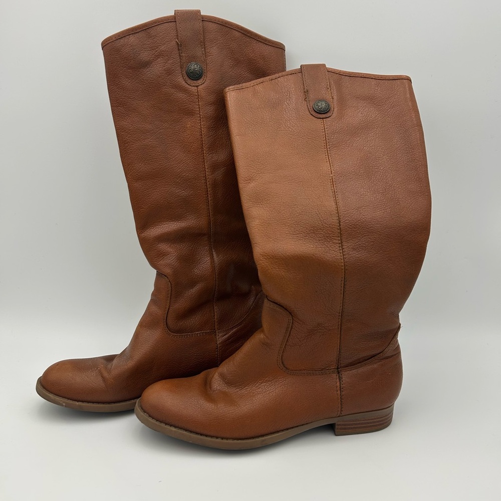 Brown Boots with Classic Design